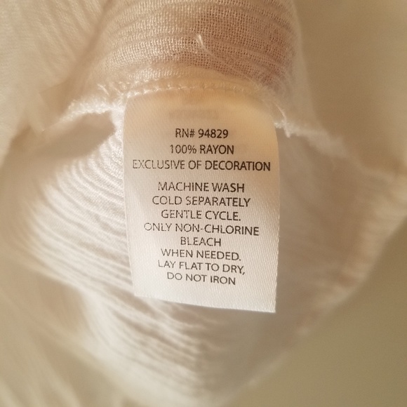 Derek Heart Crochet sleeveless halter top Medium - Picture 4 of 6